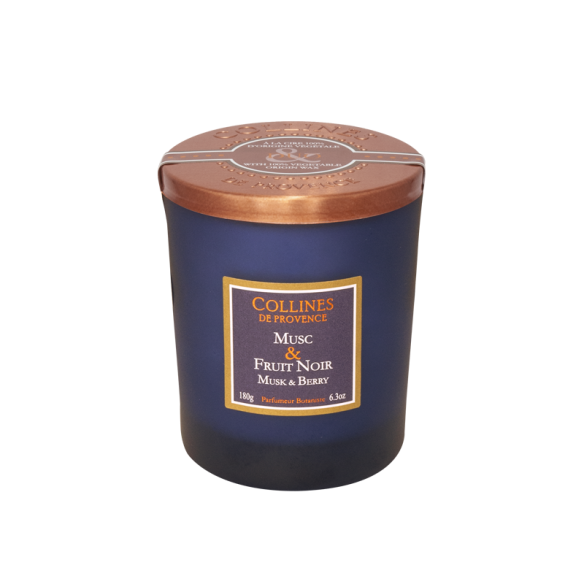 Musk & Berryscented candle